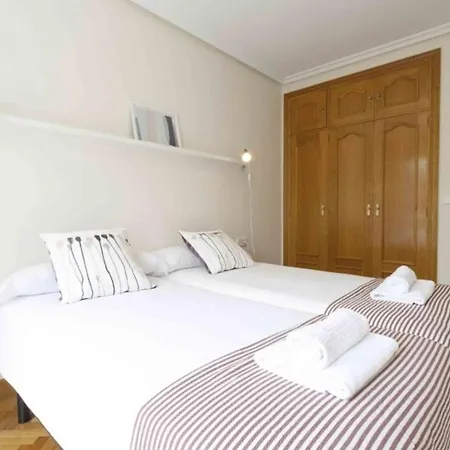 Apartamento Residencial, Con Parking Apartment *