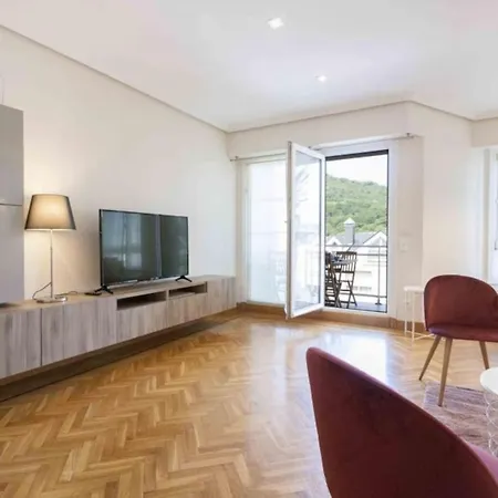 Apartamento Residencial, Con Parking Añorga-Lugariz
